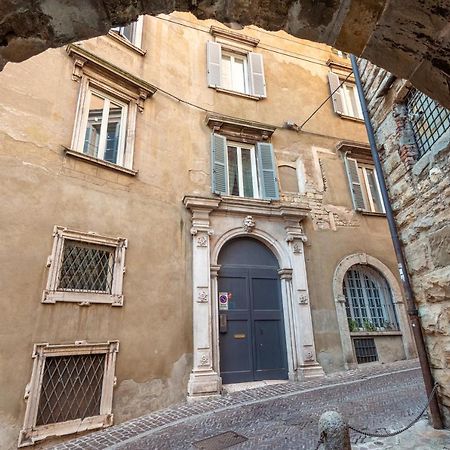 Classic Chic - Citta Alta Bergamo Buitenkant foto