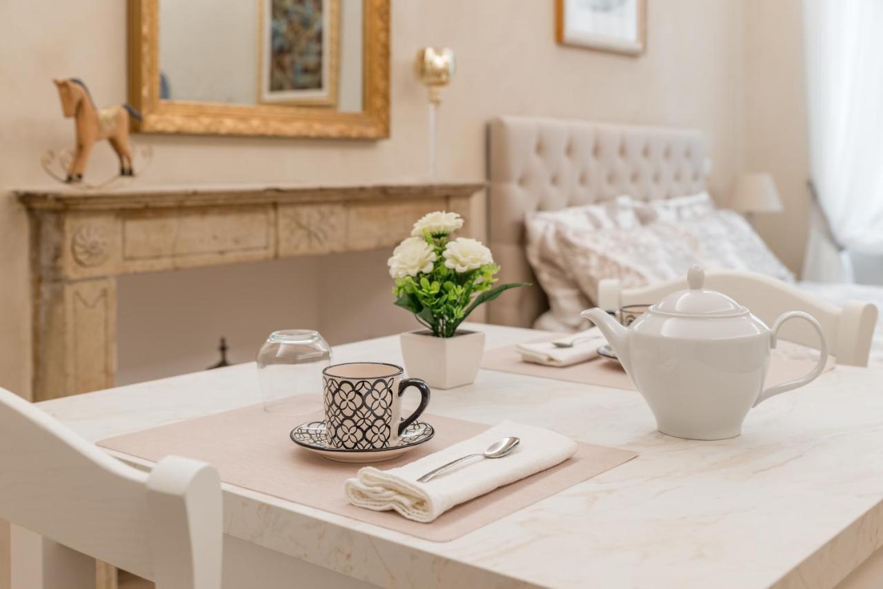 Classic Chic - Citta Alta Bergamo Buitenkant foto