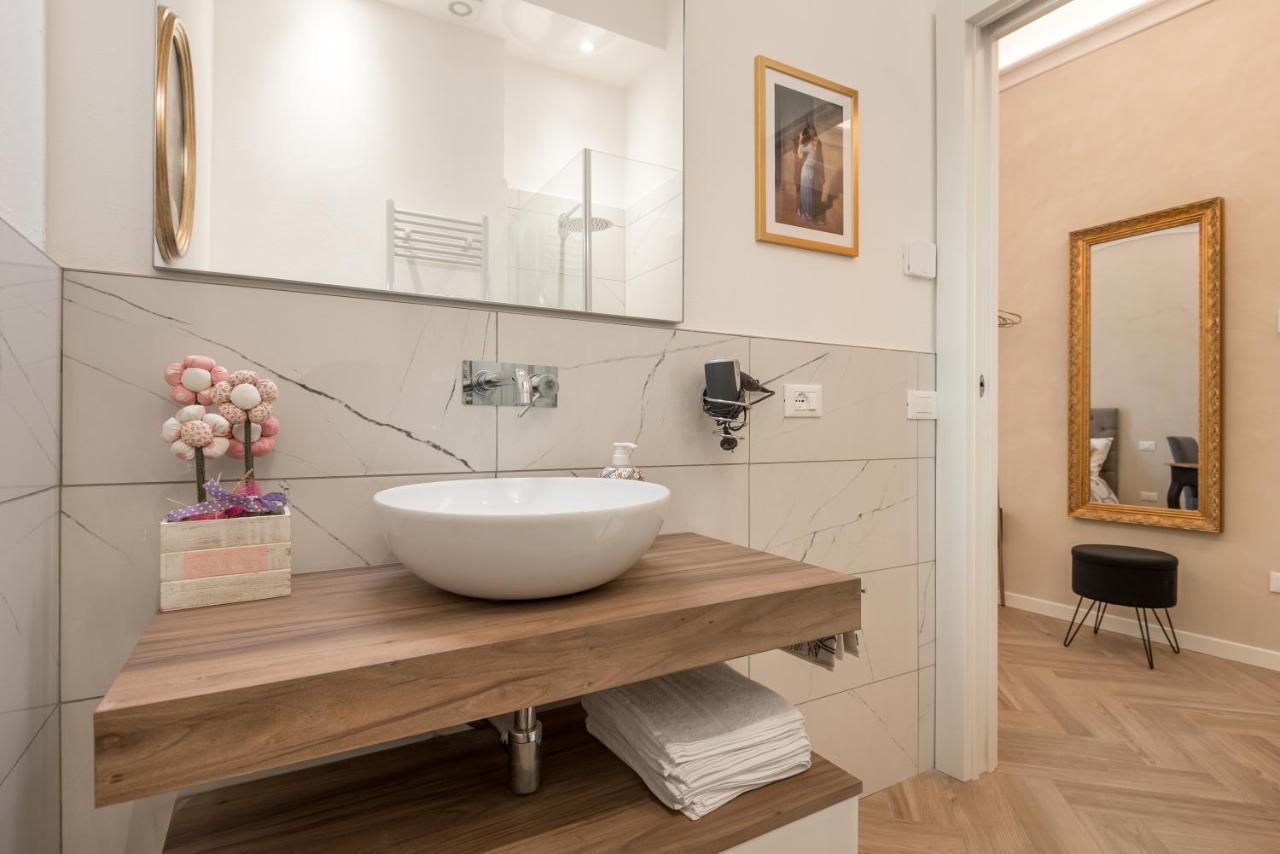 Classic Chic - Citta Alta Bergamo Buitenkant foto